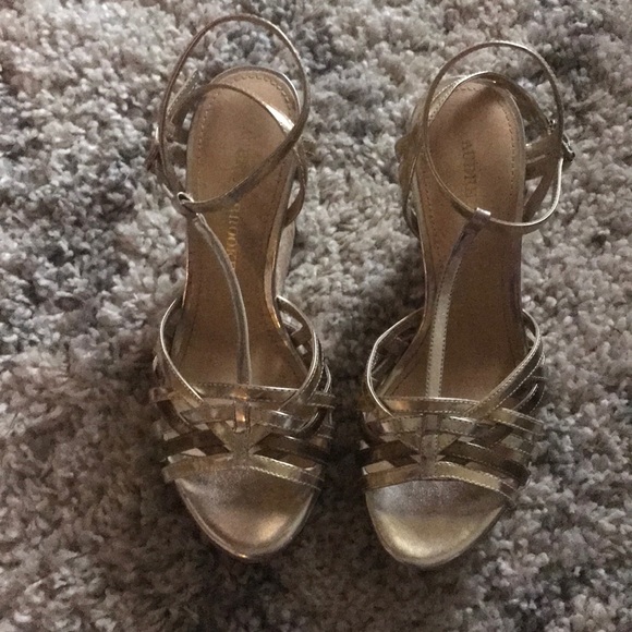 Audrey Brooke Shoes - Audrey Brooke Women’s Gold Wedge Sandals